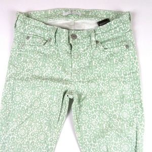 7 FOR ALL MANKIND green white floral capri jeans